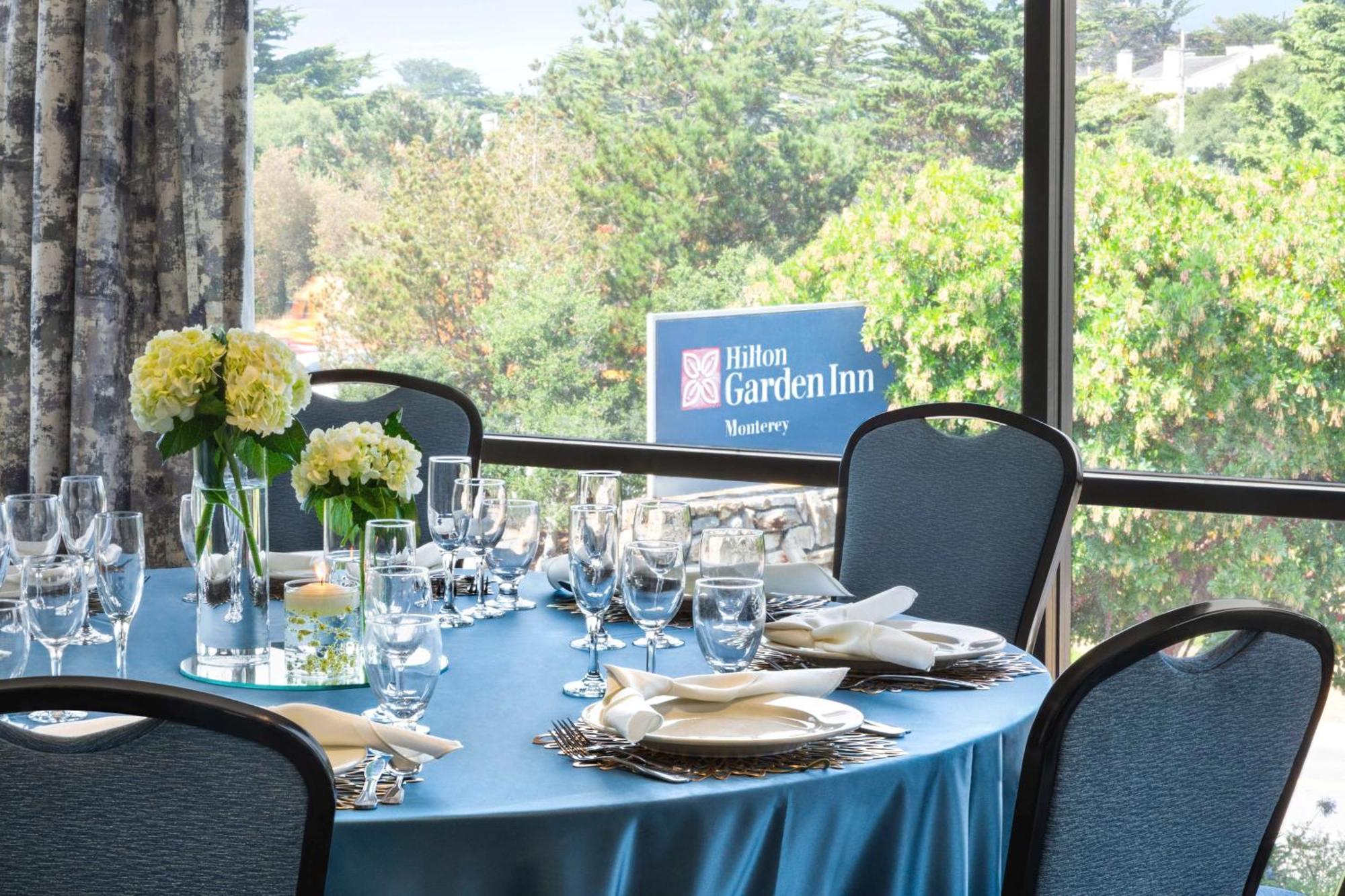 Hilton Garden Inn Monterey Eksteriør bilde